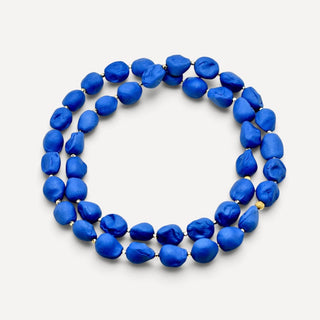 Handmade navy blue baroque pearl porcelain necklace for a wife’s 18th wedding anniversary.