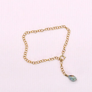 Timeless minimalist bracelet with porcelain charm – sophisticated everyday jewellery for wife