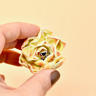 FARPHORIA_Golda_Porcelain_rose_brooch_silver