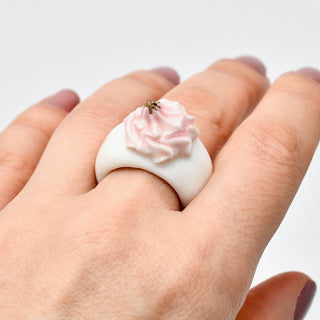 Farphoria_porcelain_ceramic_ring_pink_gift
